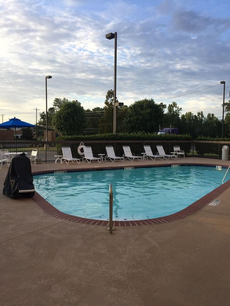 Hampton Inn Трой Экстерьер фото