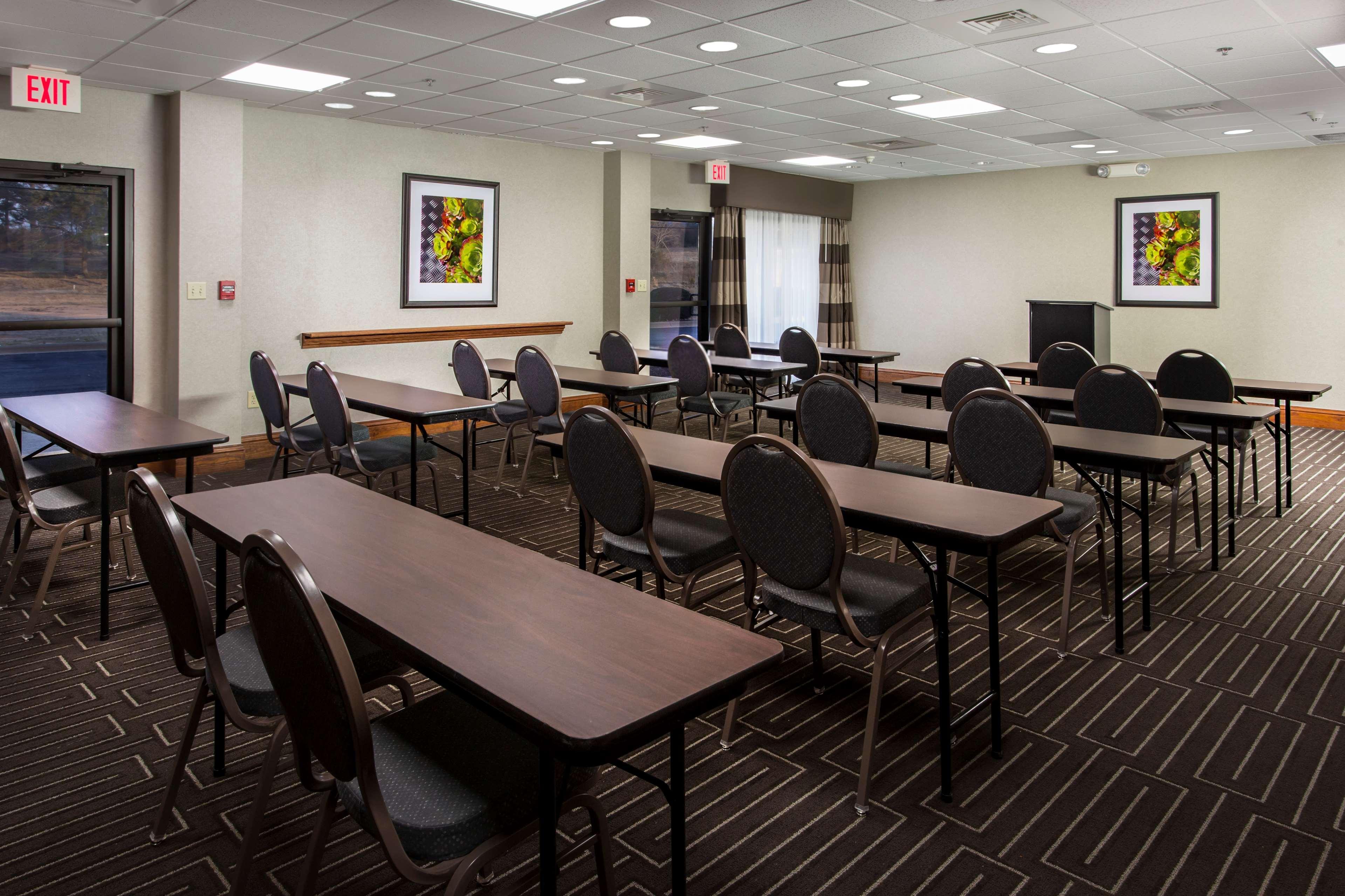 Hampton Inn Трой Экстерьер фото