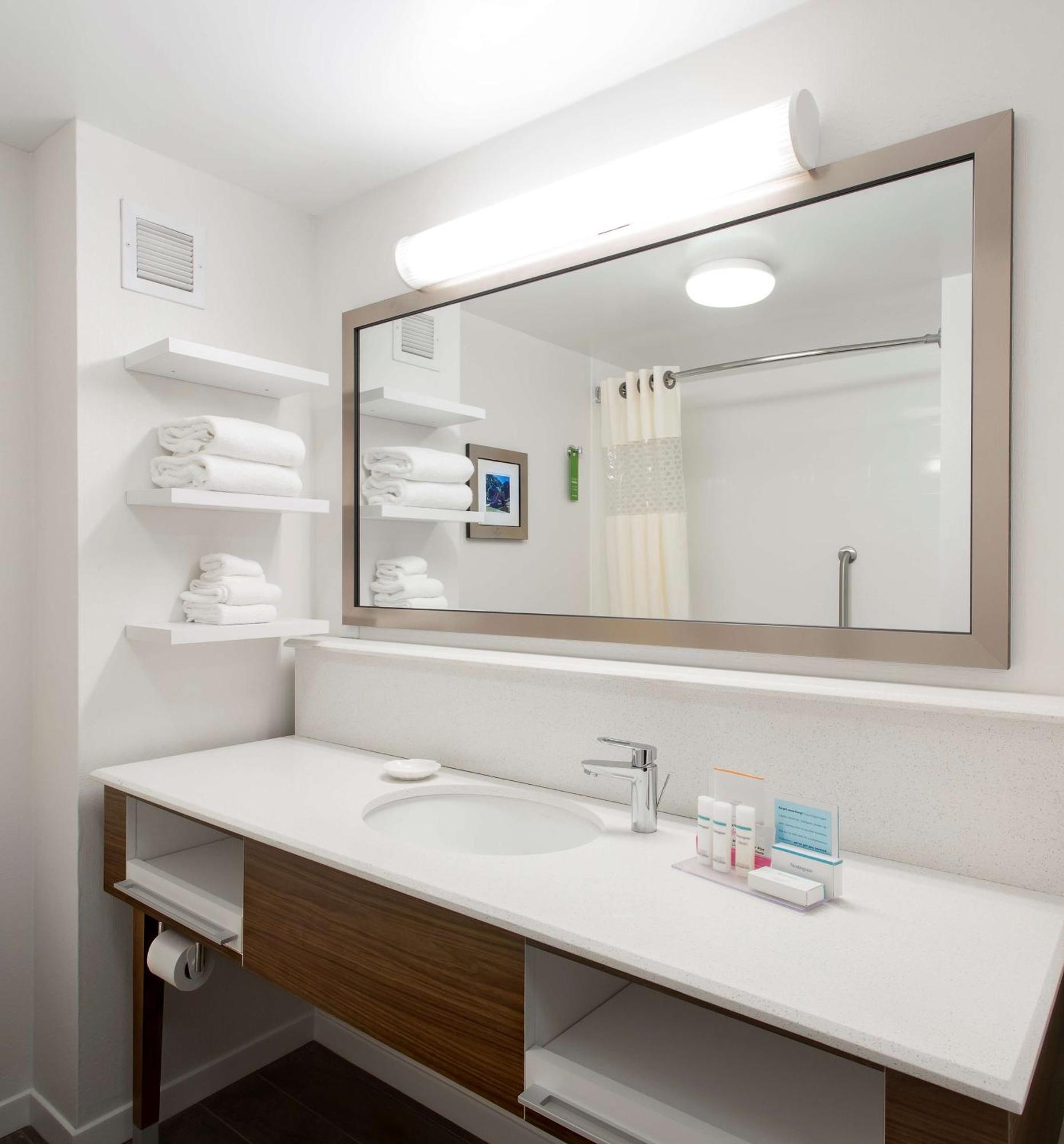 Hampton Inn Трой Экстерьер фото