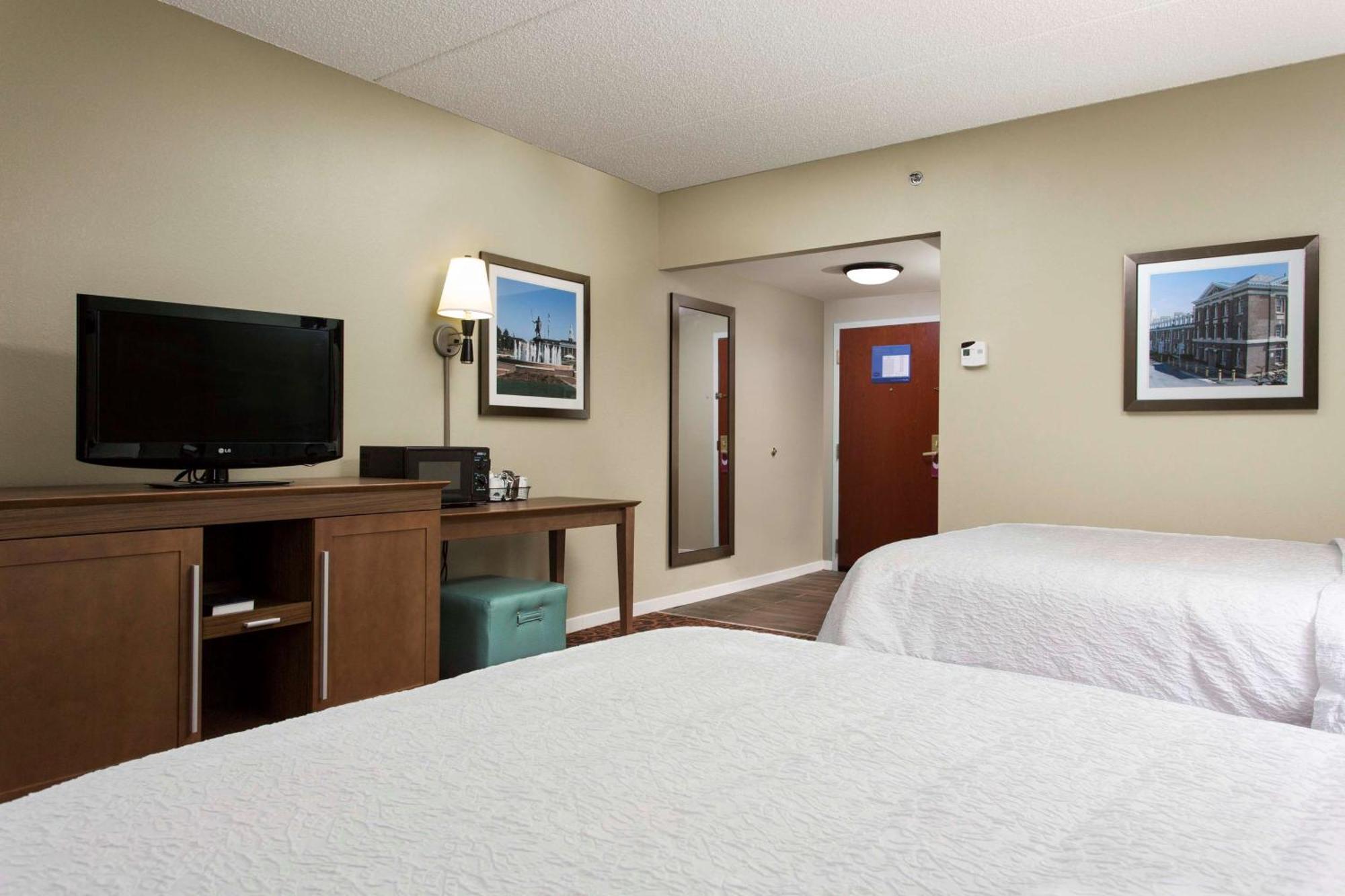 Hampton Inn Трой Экстерьер фото