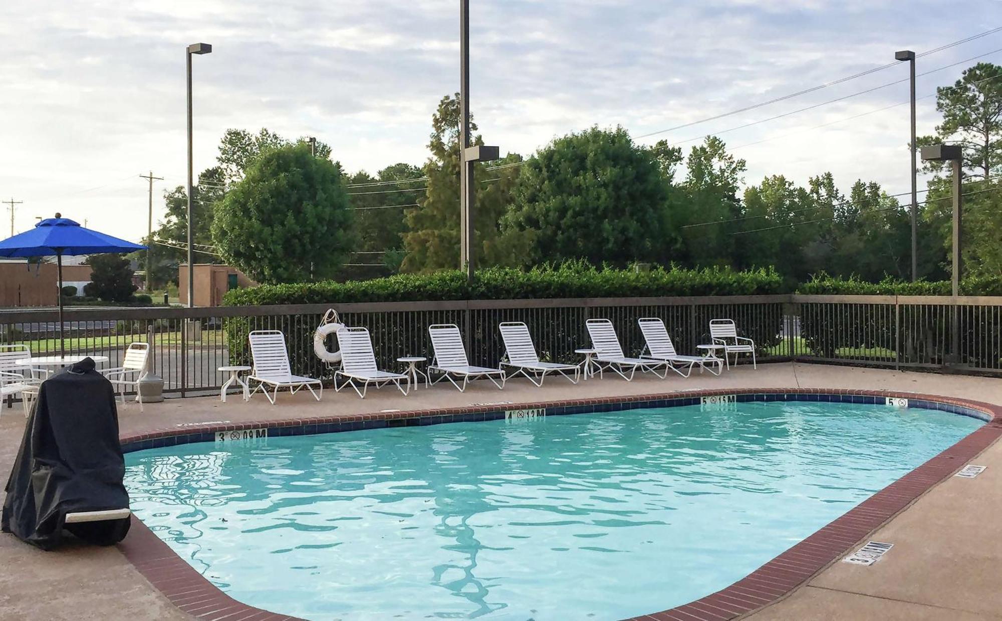 Hampton Inn Трой Экстерьер фото